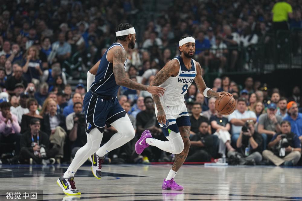 球员首次在 球员首次在