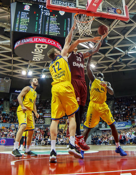 历届赛事中 历届赛事中